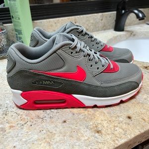 Nike airmax 90 women 8.5. Like new